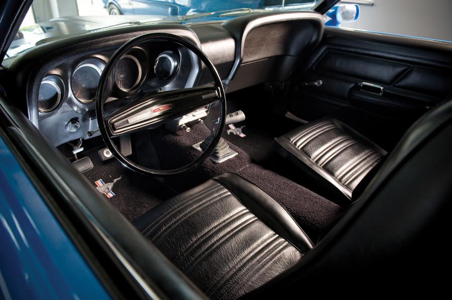 Интерьер Ford Mustang Boss 302 Fastback 1970 года  (фото 14 из 59)